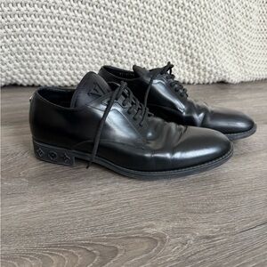 Louis Vuitton Black Leather Oxfords